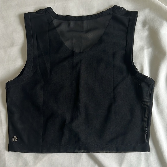 Mesh Buffbunny crop tank - Picture 2 of 2